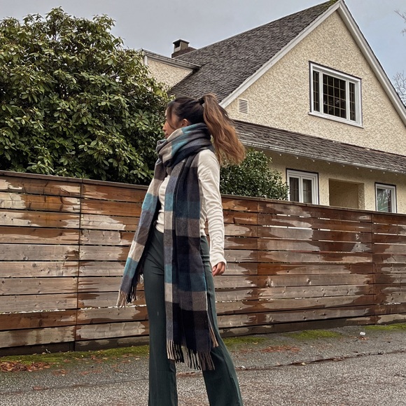 kotn Accessories - Kotn Blanket Scarf